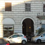 Domus Laurae