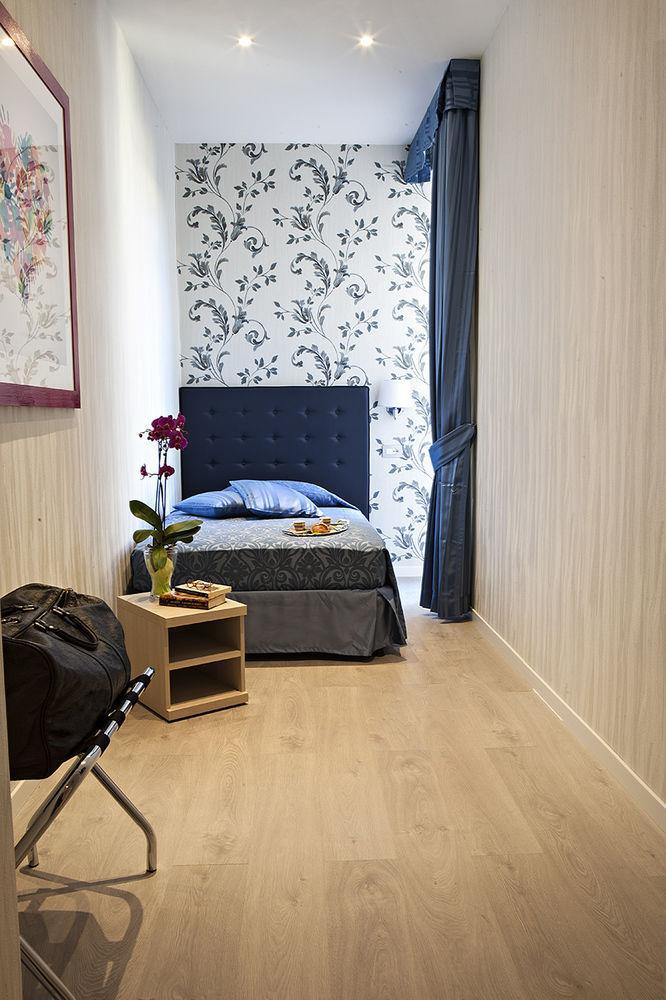 Domus Laurae Guest house 3*