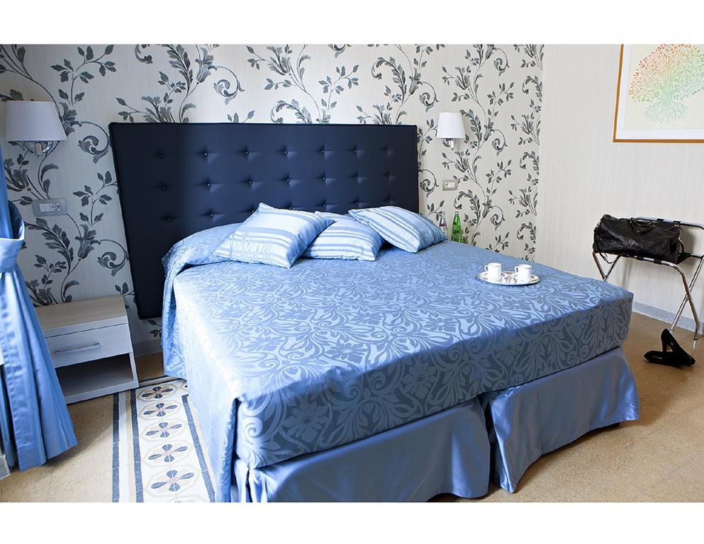 Domus Laurae Guest house Rome