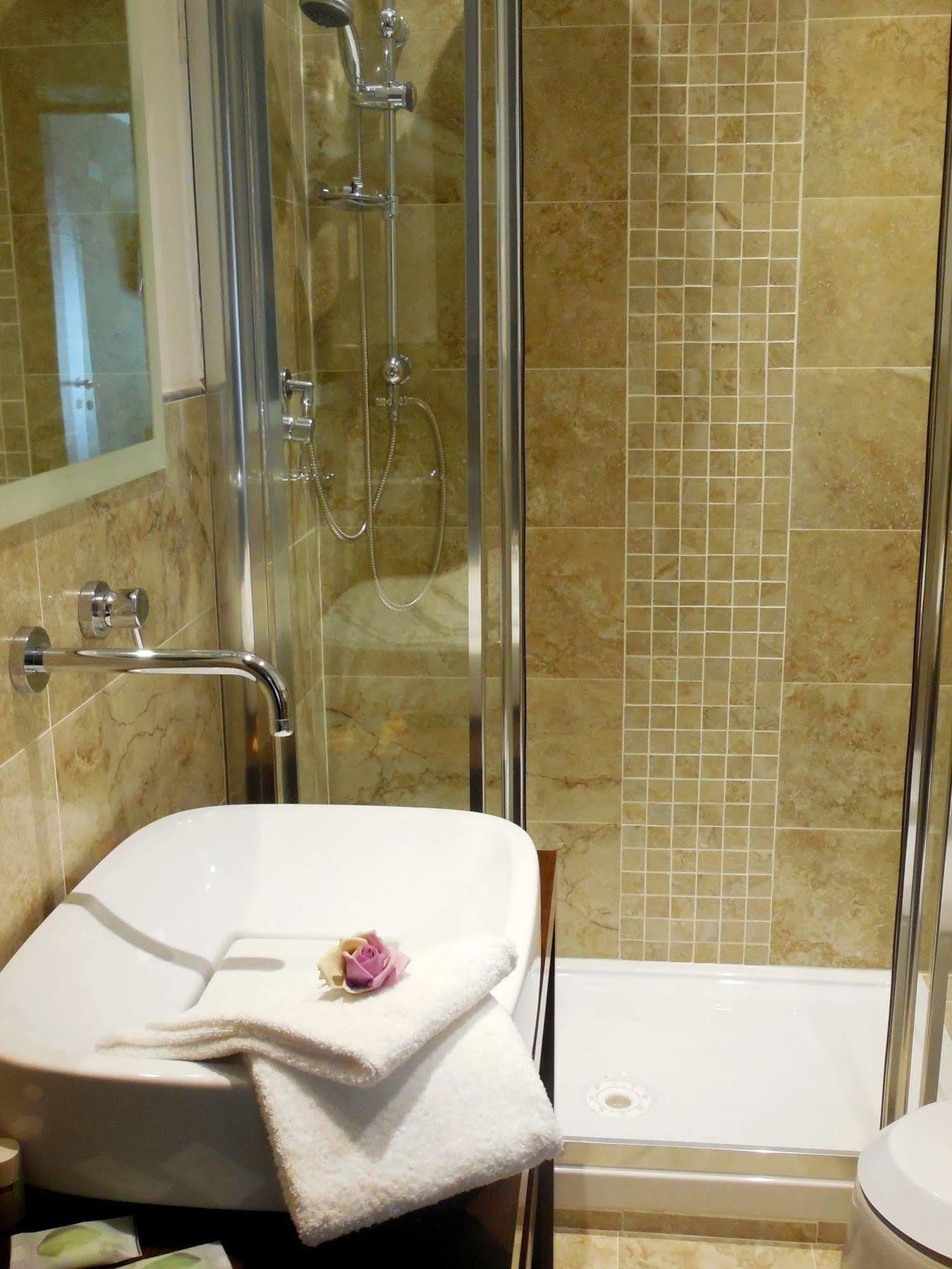 Domus Laurae 3* Rome