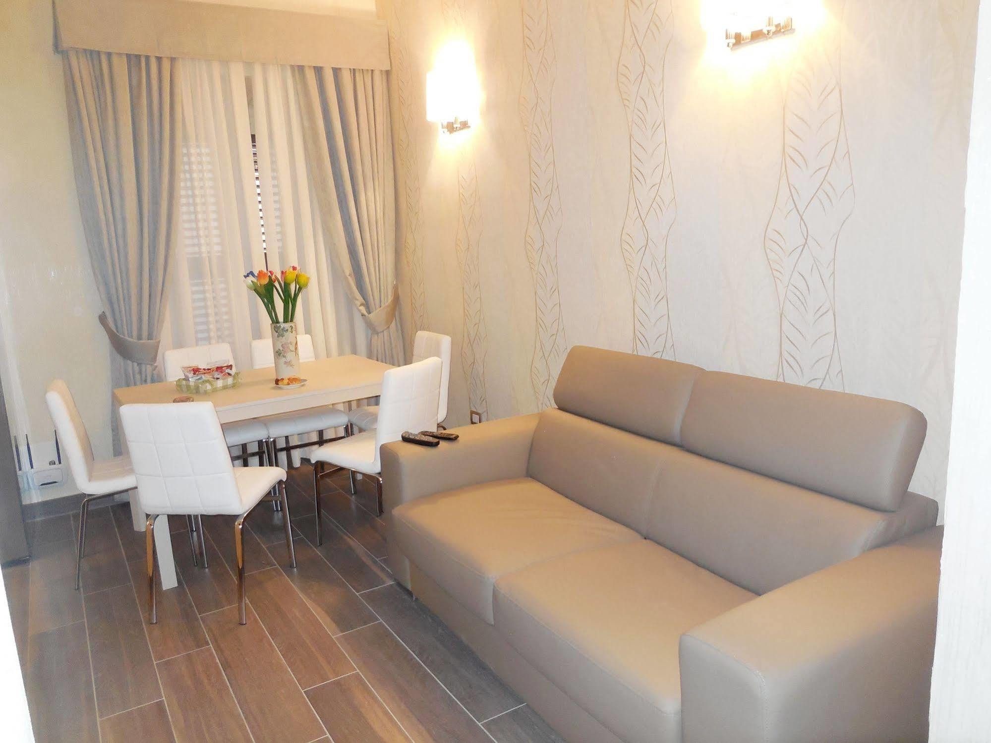 Guest house Domus Laurae Rome